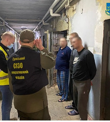 На Сумщині судитимуть 4-х учасників злочинної групи та їх пособницю, які ошукували військовослужбовців