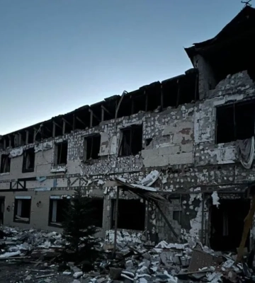На Донеччині росіяни поцілили у навчальний заклад, будинки та пошкодили 3 інфраструктурні об’єкти, 5 жителів області поранено –&amp;hellip;