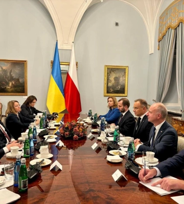 Міністр оборони Польщі, який не підтримував вступ України в ЄС через Волинську трагедію, закликає до її членства в НАТО