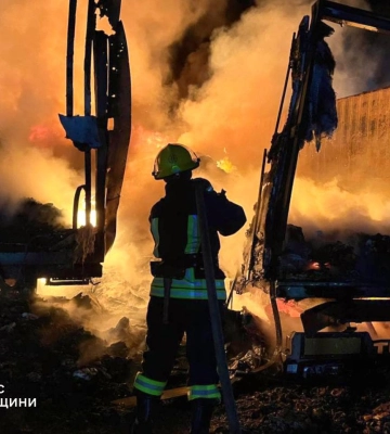 На Одещині внаслідок ворожої атаки сталася пожежа