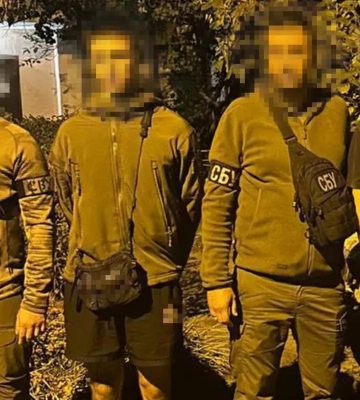 Шукали швидкого заробітку: у Києві затримали чотирьох підпалювачів військових авто