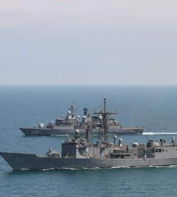 Берегова охорона США виявила російські та китайські кораблі біля Аляски: що вони там робили