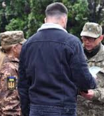 Повідомляв, де дають повістки: на Волині покарали адміністратора Viber-групи
