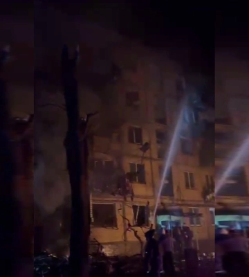 У Харкові КАБ влучив у багатоповерхівку. Вже є постраждалі