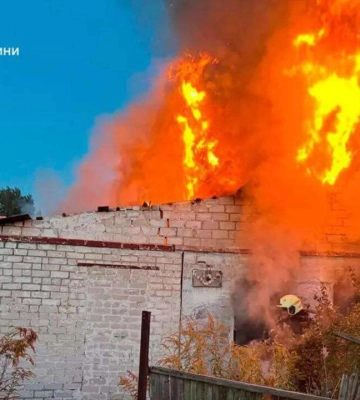 У Дніпрі в одному з житлових будинків виникло займання