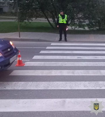 У Львові шпиталізували 82-річну пішохідку, яку на переході збив 77-річний водій