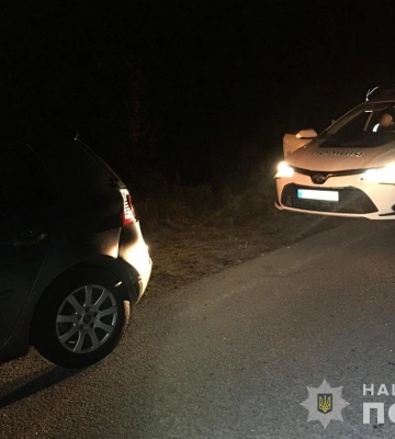 На Волині водій зіткнувся з автівкою і вдарив поліцейського