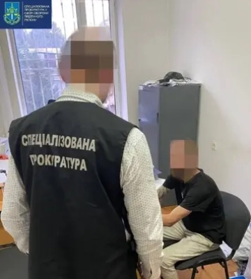 Правоохоронці затримали дезертира, який &quot;зливав&quot; дані про ЗСУ у Вінницькій та Сумській областях