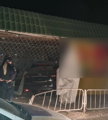 Не впорався з керуванням і в’їхав у будівлю кафе: у Дніпрі сталася ДТП за участі нетверезого водія