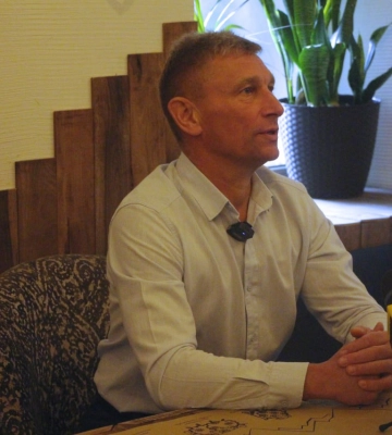 Нестандартний брифінг в грузинській атмосфері: Валерій Пархоменко розповів про «співпрацю» з Мамаєм, премії полтавським освітянам та енергетичні виклики