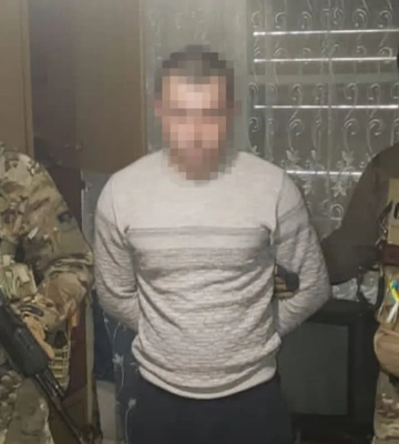 Дезертир, який втік з поля бою і &quot;зливав&quot; позиції ЗСУ під Бахмутом, отримав 16 років тюрми