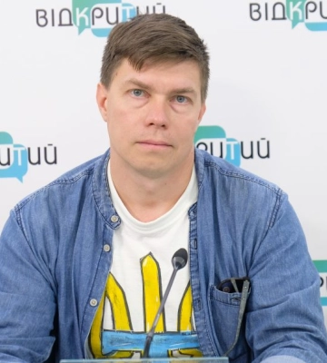 У Дніпрі відкривається незвична виставка картин присвячена 10-річчю окупації Криму