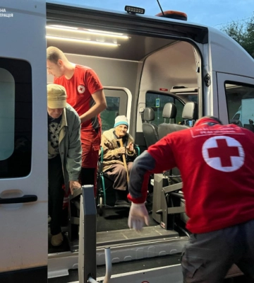 До Чернівців з Донеччини евакуаційним потягом прибули ще 45 українців