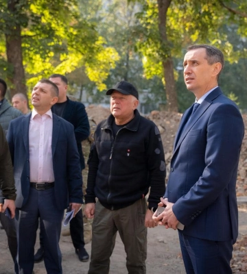 Міністр охорони здоров&#039;я України відвідав пошкоджену рашистськими шахедами лікарню в Сумах