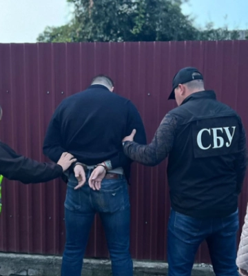 На Вінниччині посадовця сервісного центру МВС підозрюють у переправленні військовозобов’язаних