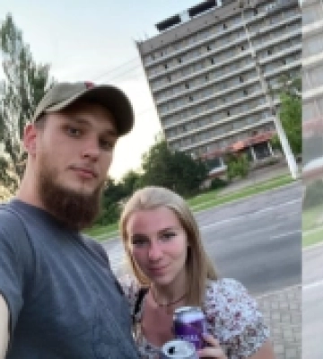 Азовець Владислав Оксеньчук з Ковеля присвятив перший допис після полону своїй загиблій дівчині Анастасії
