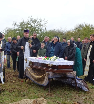 Турійська громада віддала останню шану Герою Миколі Мартинюку