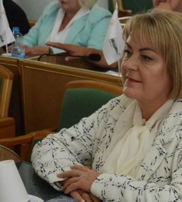 Понад $5 млн у ліжку. На Хмельниччині викрито сім&#039;ю посадовців на незаконному збагаченні (відео)