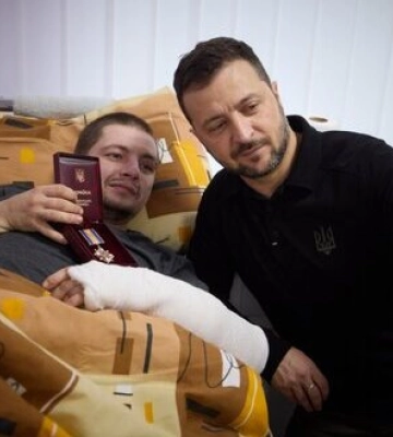 Зеленський у Сумах відвідав поранених воїнів і відзначив їх державними нагородами. ФОТОрепортаж