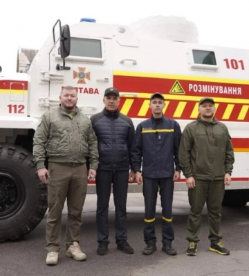 Рятувальники отримали унікальний бронеавтомобіль КрАЗ Shrek RCV