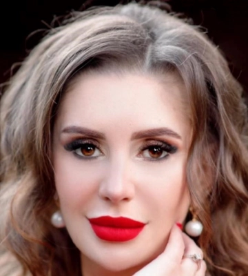 Померла відома лучанка, яка рятувала сина від онкології