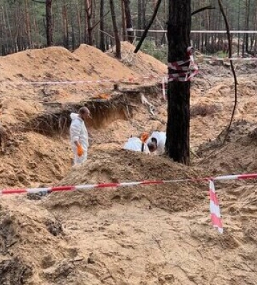 В освобожденном Изюме эксгумировали почти 60 тел, у большинства есть следы насильственной смерти, - ОВА