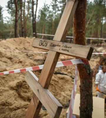 Поліція виявила ще три місця масових поховань у Харківській області