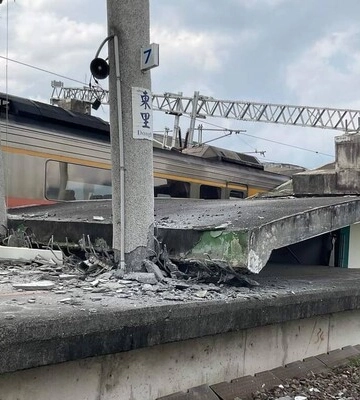 На юге Тайваня произошло мощное землетрясение, объявлено предупреждение о цунами