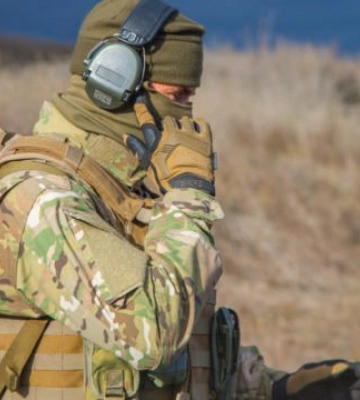 Долучитися до Всенародного дня батька в Україні: поділіться знімками батьків і дітей у соцмережі