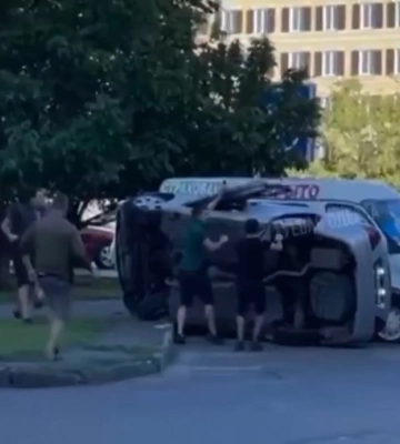 В Одесі перекинувся автомобіль