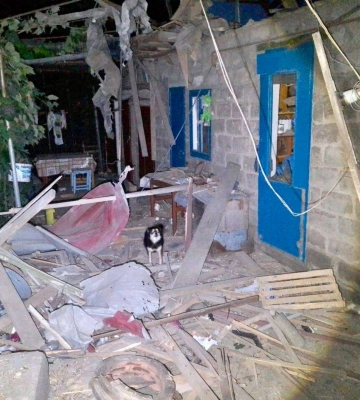 Ворог розбомбив ще десяток будинків у Нікопольському районі та залишив людей без світла