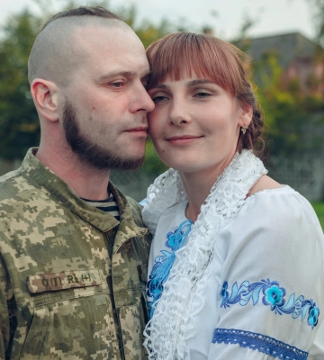 Волинянка вийшла заміж за побратима брата, який віддав життя за Україну