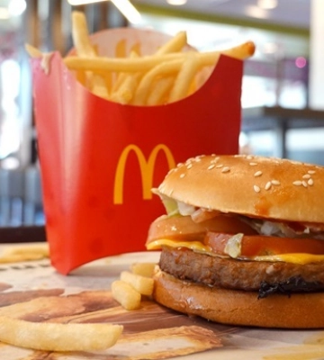 У Києві відновлює роботу McDonald&#039;s