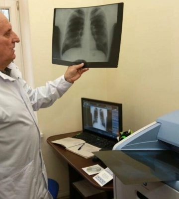 У лікарні Львова діє виїзна послуга для рентген-обстеження вдома