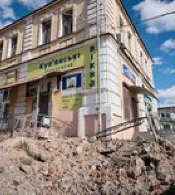 &quot;Трудно смотреть на то, что натворили оккупанты&quot;. Зеленский показал фото Купянска