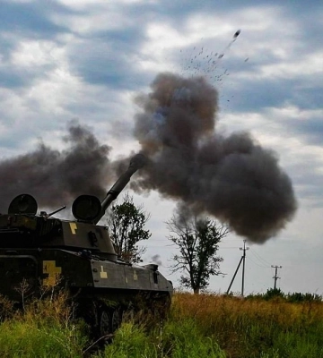 ЗСУ потопили російську баржу з окупантами й технікою біля Нової Каховки