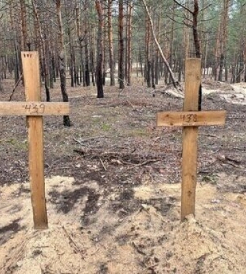Массовое захоронение в Изюме – еще одно доказательство военных преступлений РФ в Украине, - президент Эстонии Карис