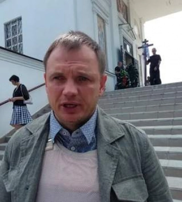 Зрадник стремоусов бідкається, що вдарили по його кабінеті у Херсоні