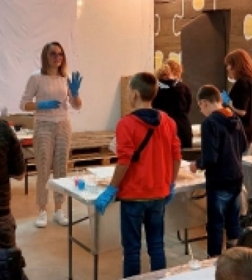 У Луцьку дітей вчили інтуїтивному малюванню