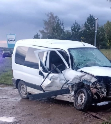 На Львівщині у ДТП постраждали 4 людей, серед яких і 8-річна дівчинка, - ФОТО