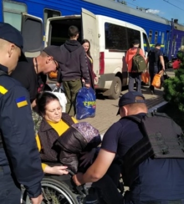 З Донеччини за добу евакуювали ще 308 цивільних
