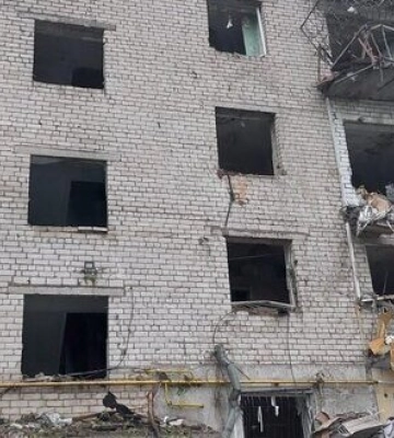 Через обстріли близько половини будинків у Миколаєві не мають вікон, - Сєнкевич