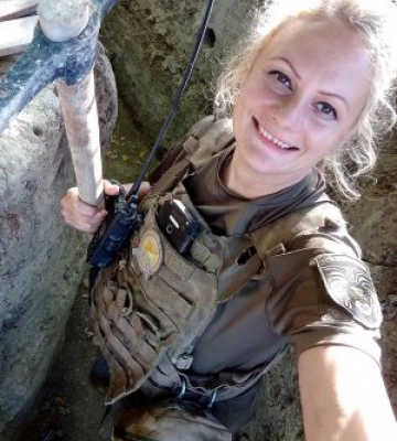 Завдання у всіх одне — вижити і знищити ворога,  або Жінкам на війні… місце