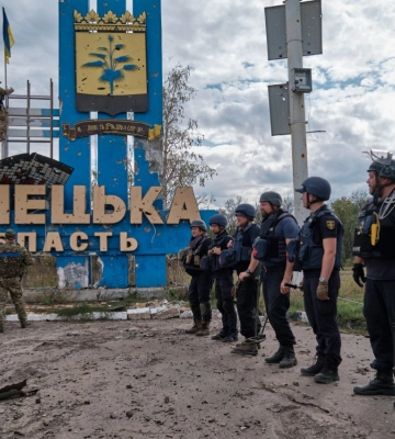 ВСУ на границе Донбасса и Харьковщины подняли украинский флаг