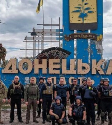 На межі Донецької й Харківської областей підняли український прапор