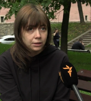 Гріла воду для дитини на грудях. Історія виживання сім’ї з Маріуполя