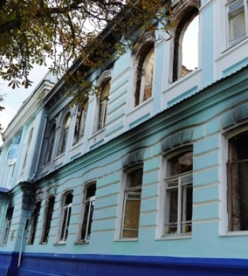 Ткаченко показал разрушенные учреждения культуры в Изюме