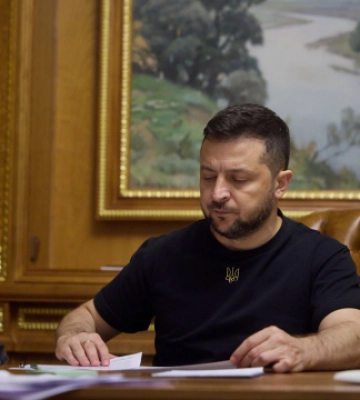 Зеленський призначив начальників у семи військових адміністраціях на Херсонщині