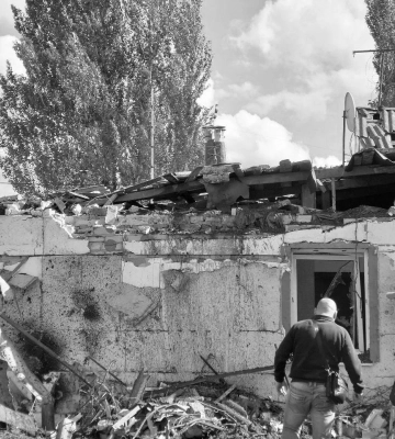 У Запоріжжі п&#039;ять прильотів ракет у три райони міста, троє людей постраждали