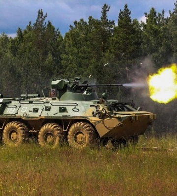 На Дніпропетровщині у помічника мера у гаражі знайшли БТР